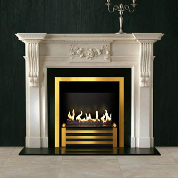 Биокамин в мраморном портале Firezo Аngelo